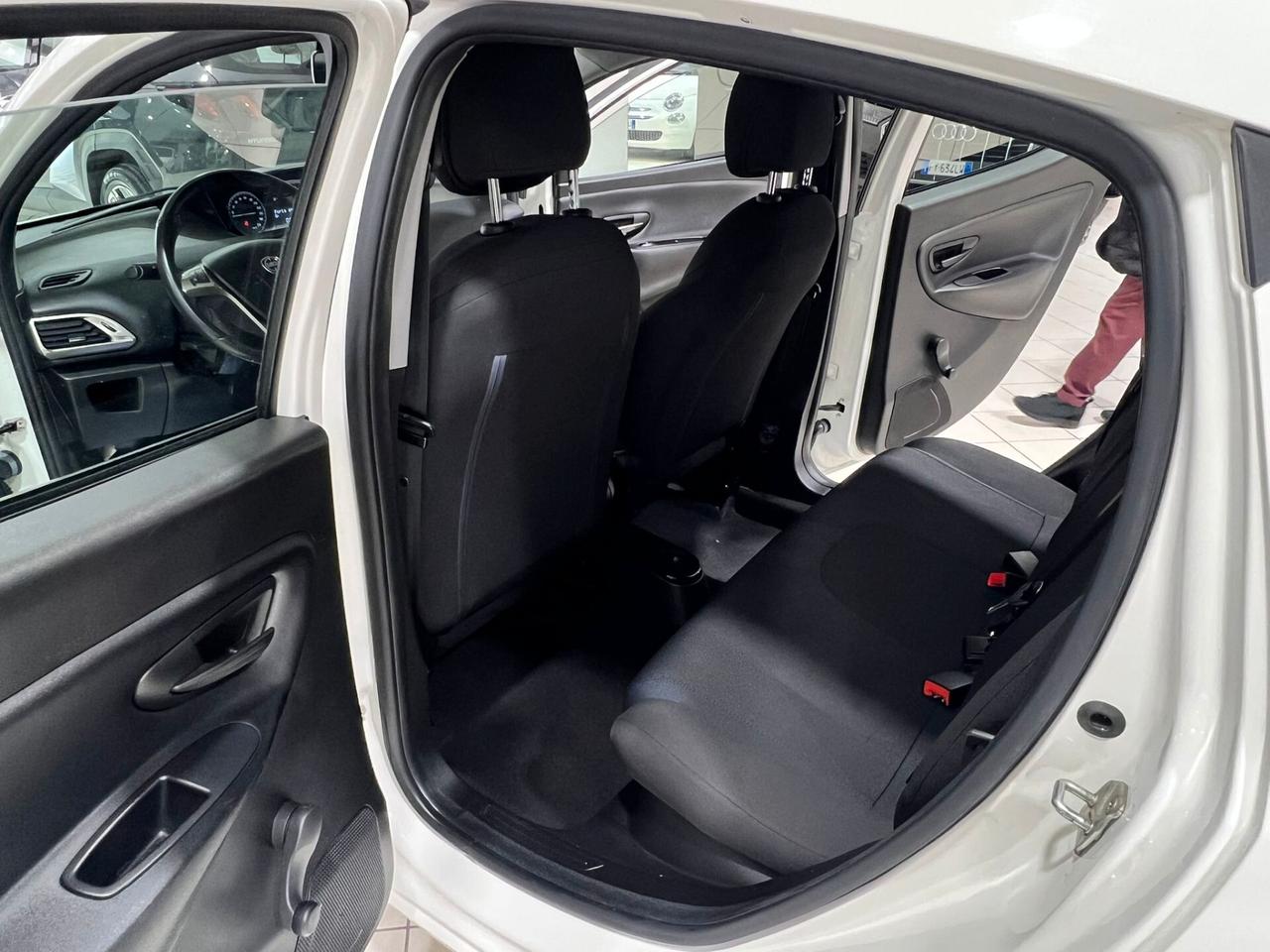 Lancia Ypsilon 1.2 69 CV 5 porte Platinum