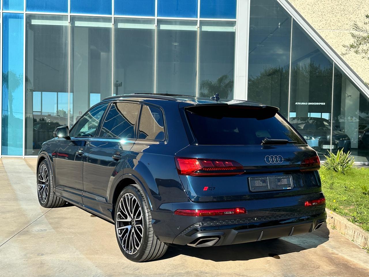 Audi Q7 3.0 tdi Sline possibilità noleggio no scoring