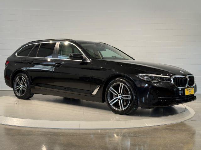BMW 518 d 48V Touring Luxury Line PREZZO REALE