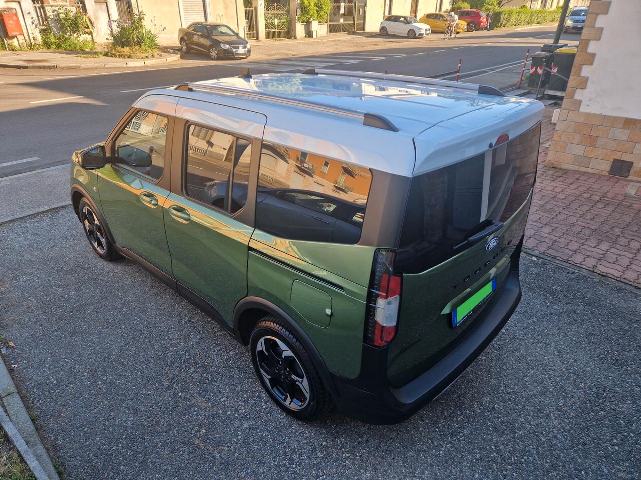 Ford Tourneo Courier AUTOMATICA 1.0 125CV Carplay, Telcamera