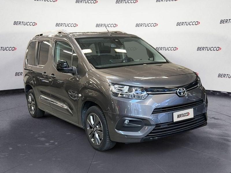 Toyota Proace City Verso 1.2 130 CV S&S Short A/T Luxury