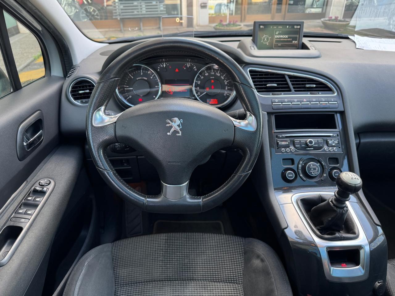 Peugeot 5008 BlueHDi 120 Allure 2016