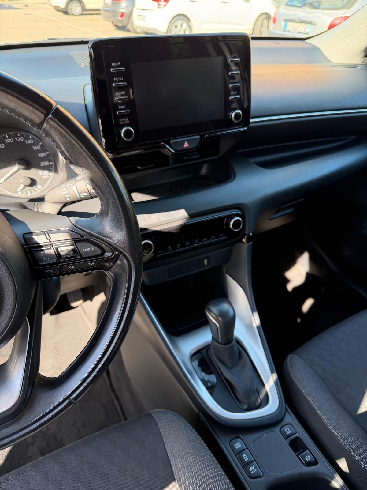 Toyota Yaris 1.5 HYBRID - NEOPATENTATI - 12 MESI DI GARANZIA -