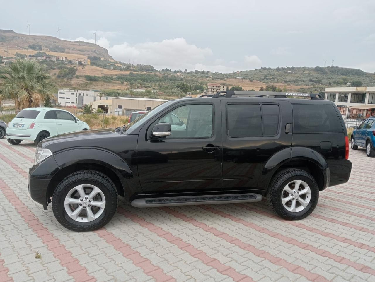 Nissan Pathfinder 2.5 dCi 4x4