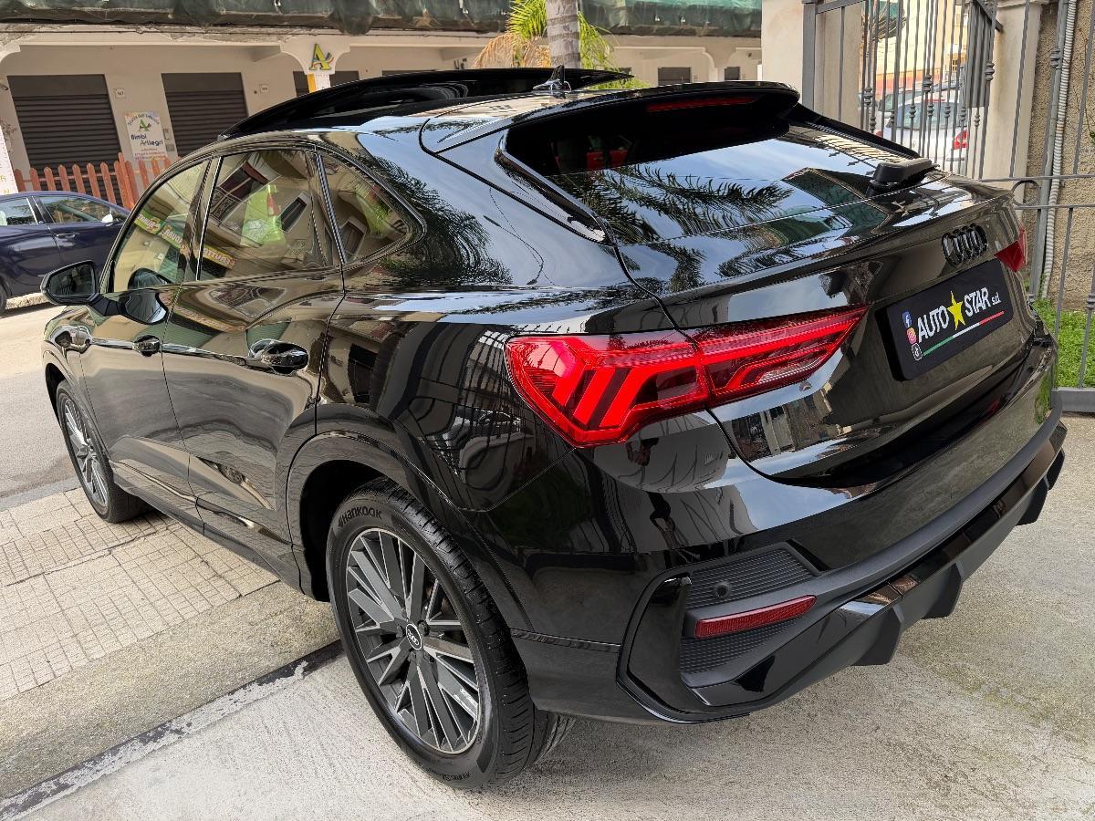 Audi Q3 Sportback 40 TDI Quattro S-line Identity Black 200 CV