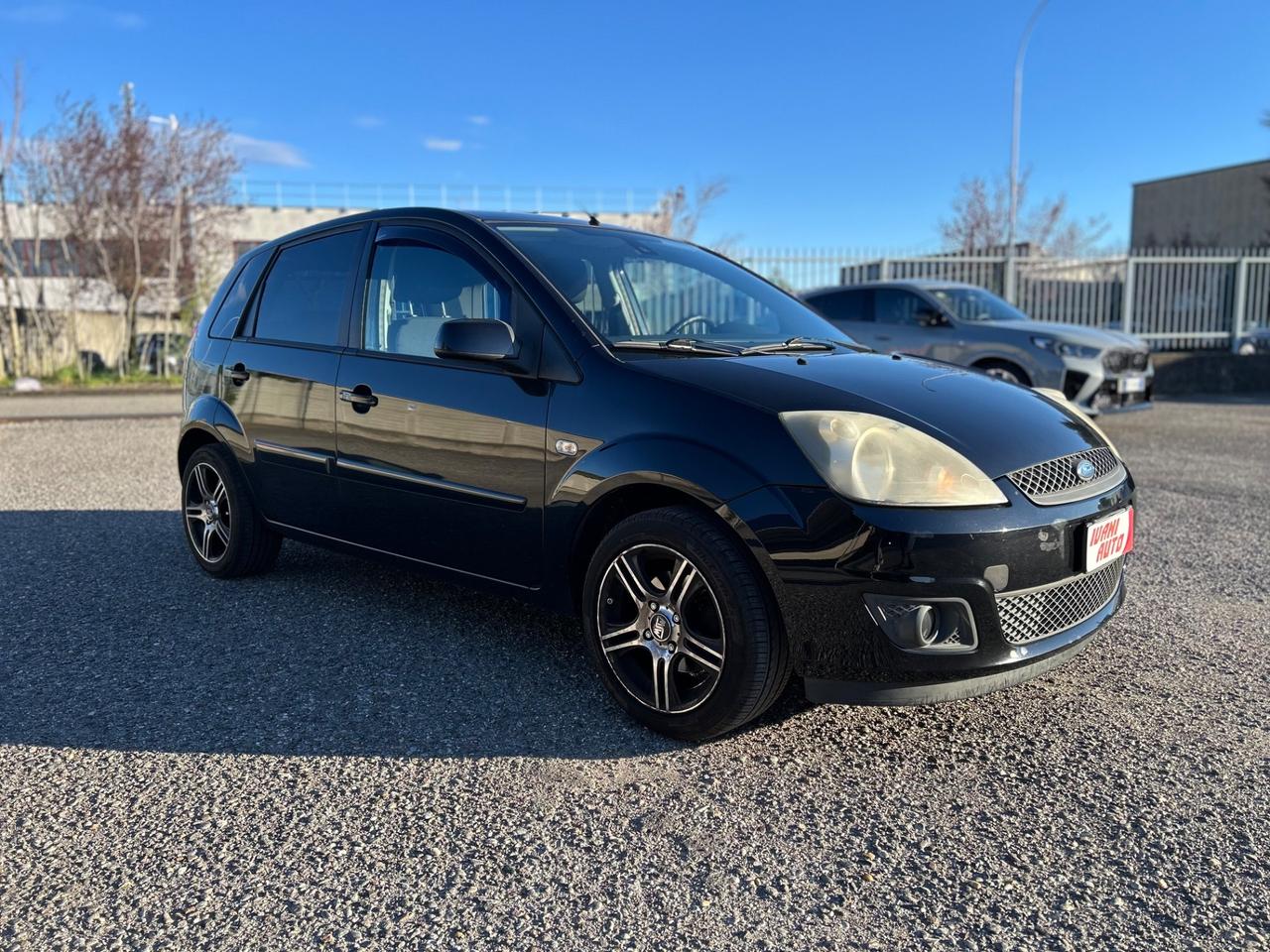 Ford Fiesta 1.2 16V 5p. Ghia