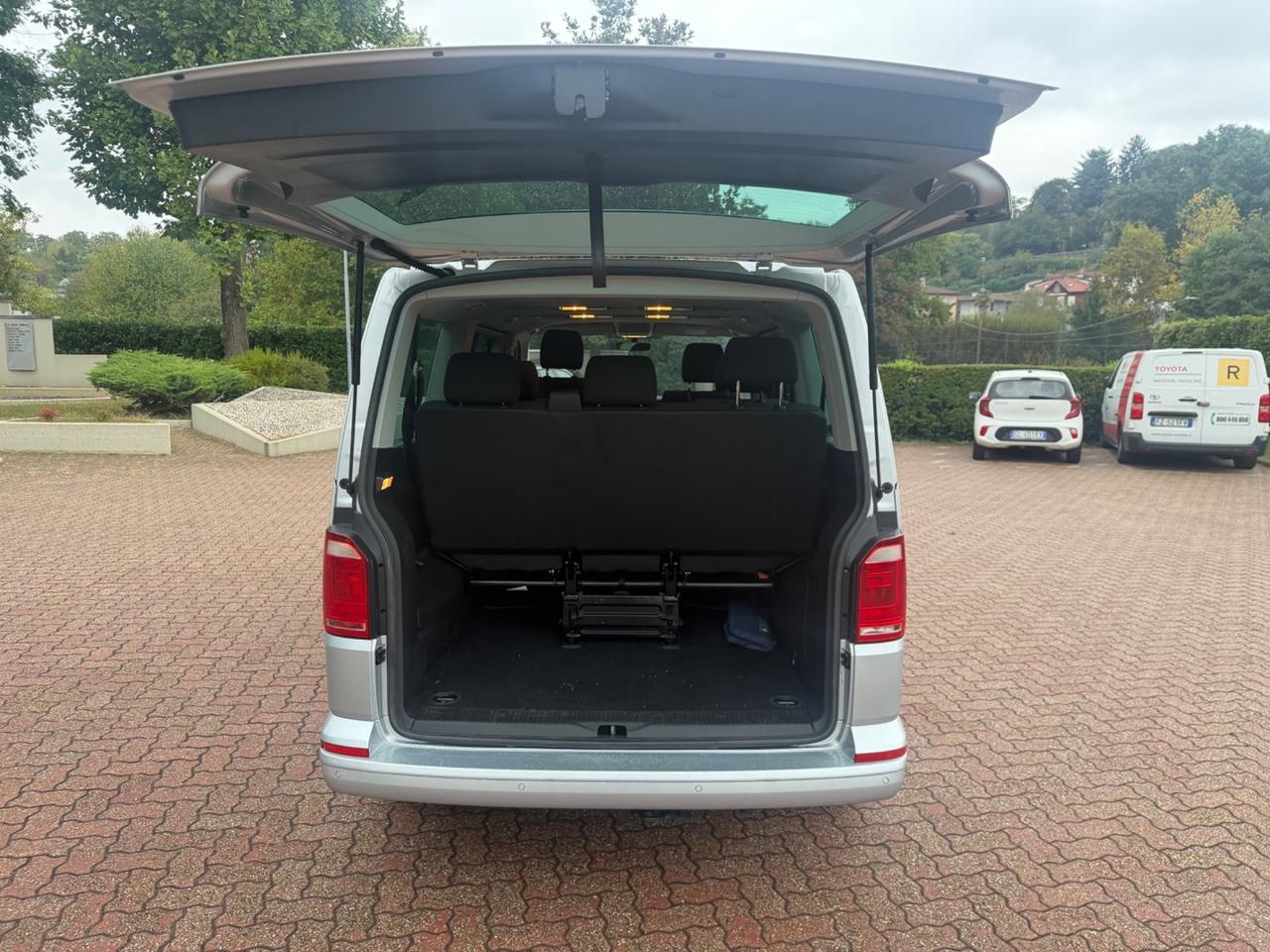 Volkswagen Caravelle 2.0 TDI 150CV DSG