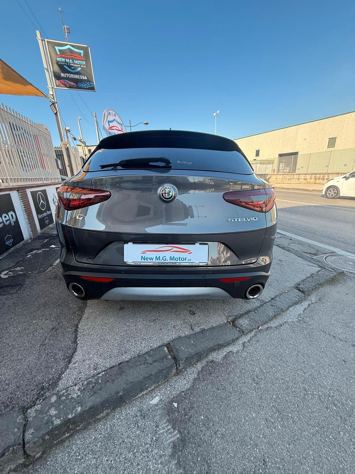 Alfa Romeo Stelvio 2.2 Turbodiesel 190 CV AT8 Q4 Business