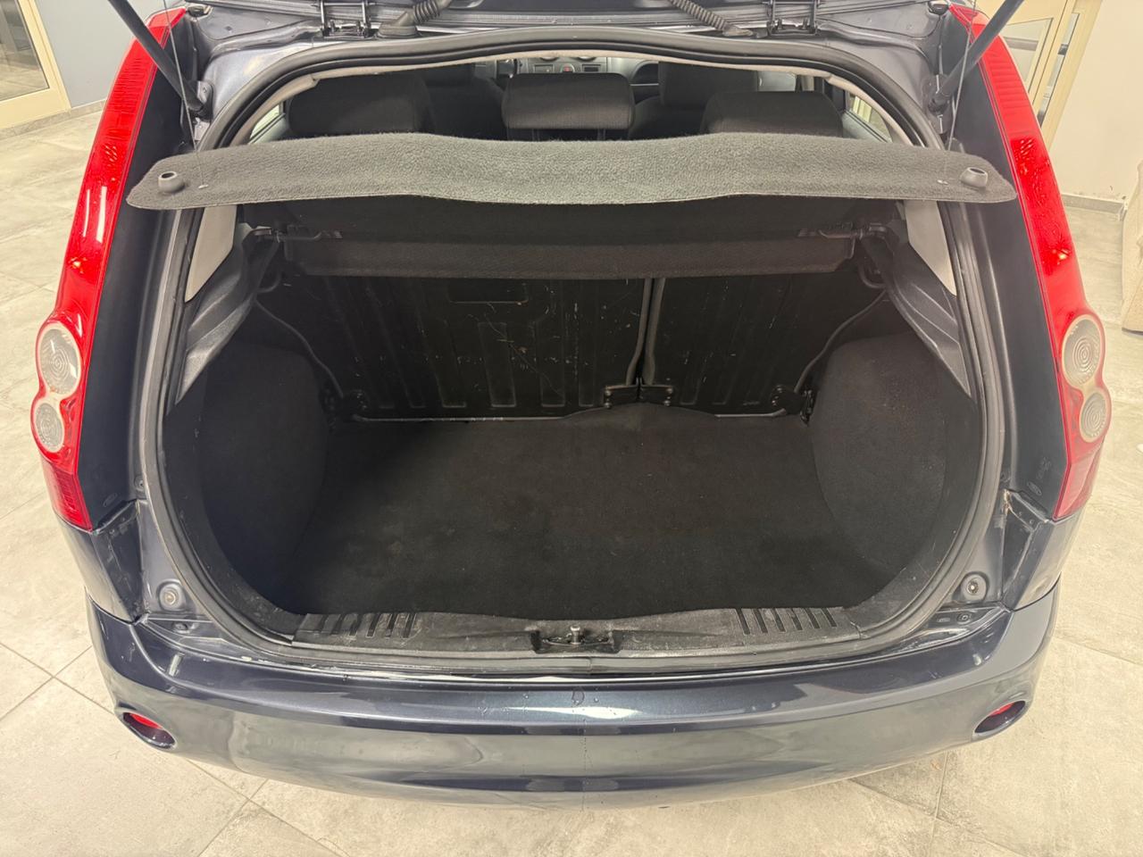 Ford Fiesta 1.4 TDCi 5p. Titanium