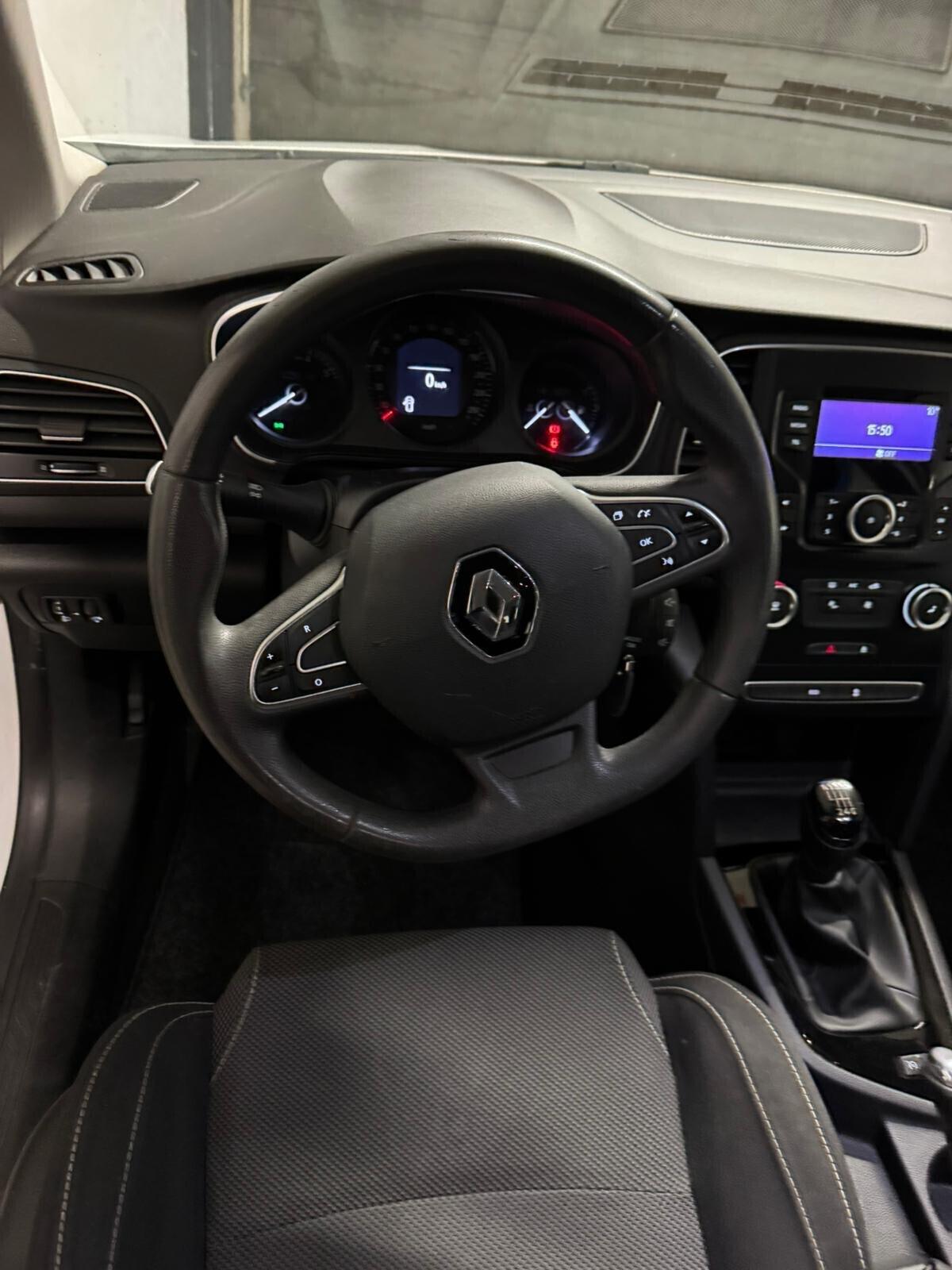 Renault Megane Mégane Sporter TCe Energy Business 2017