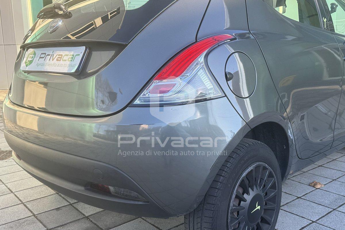 LANCIA Ypsilon 0.9 TwinAir 85 CV 5 porte Metano Ecochic Elefantino