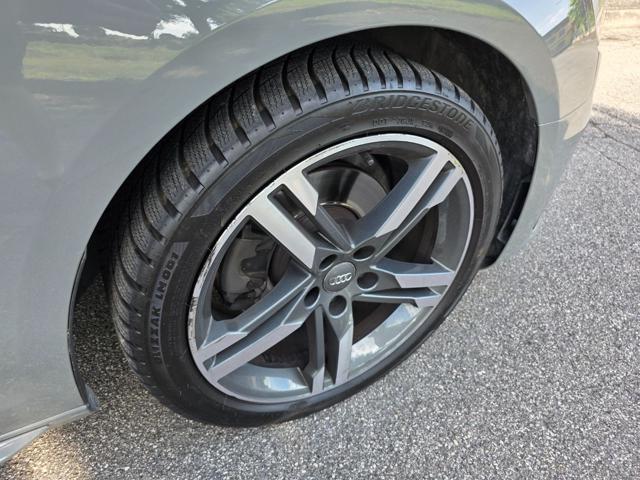 AUDI A4 Avant 35 TDI/163 CV S tronic S line edition