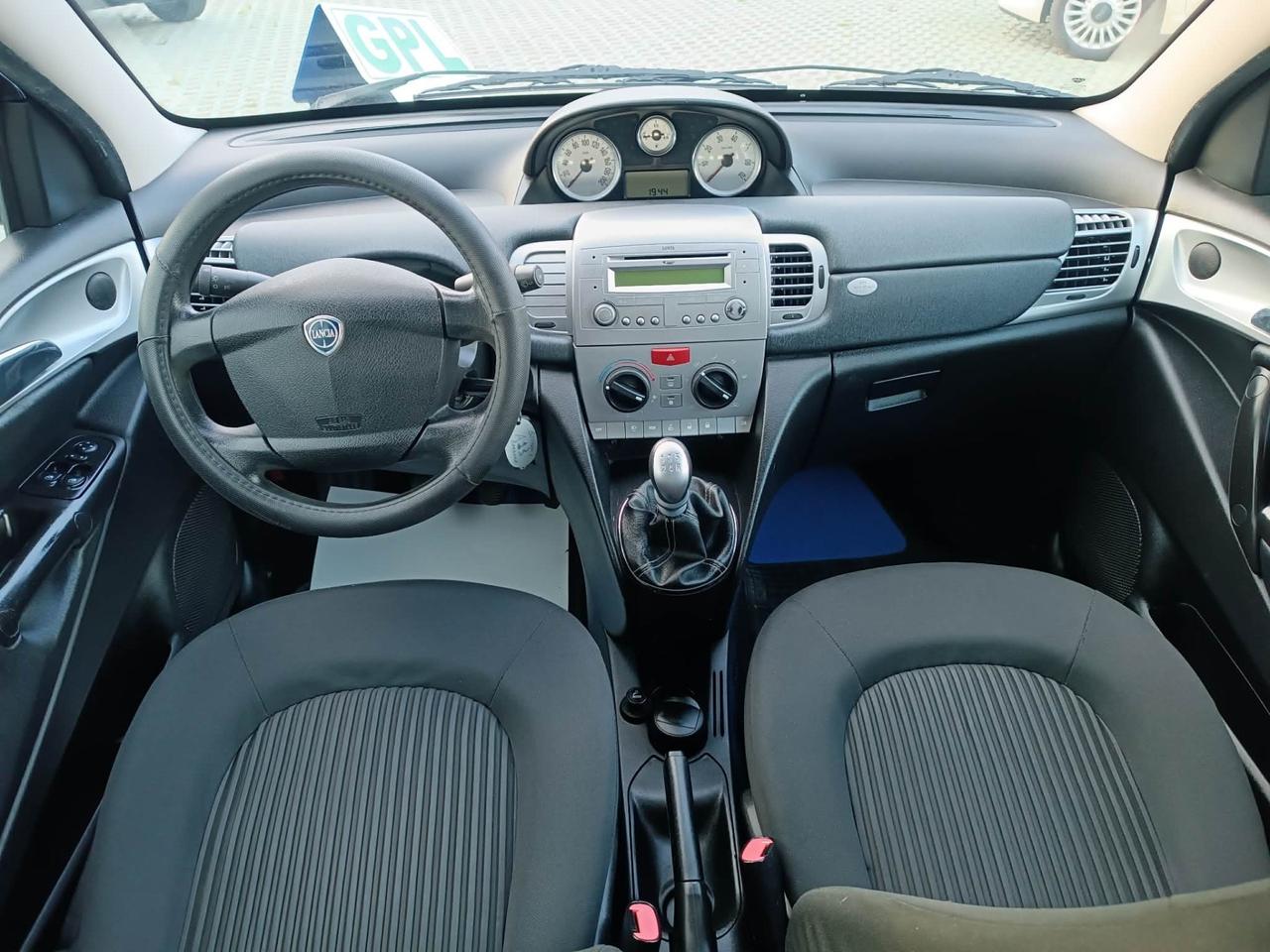 Lancia Ypsilon 1.2 GPL