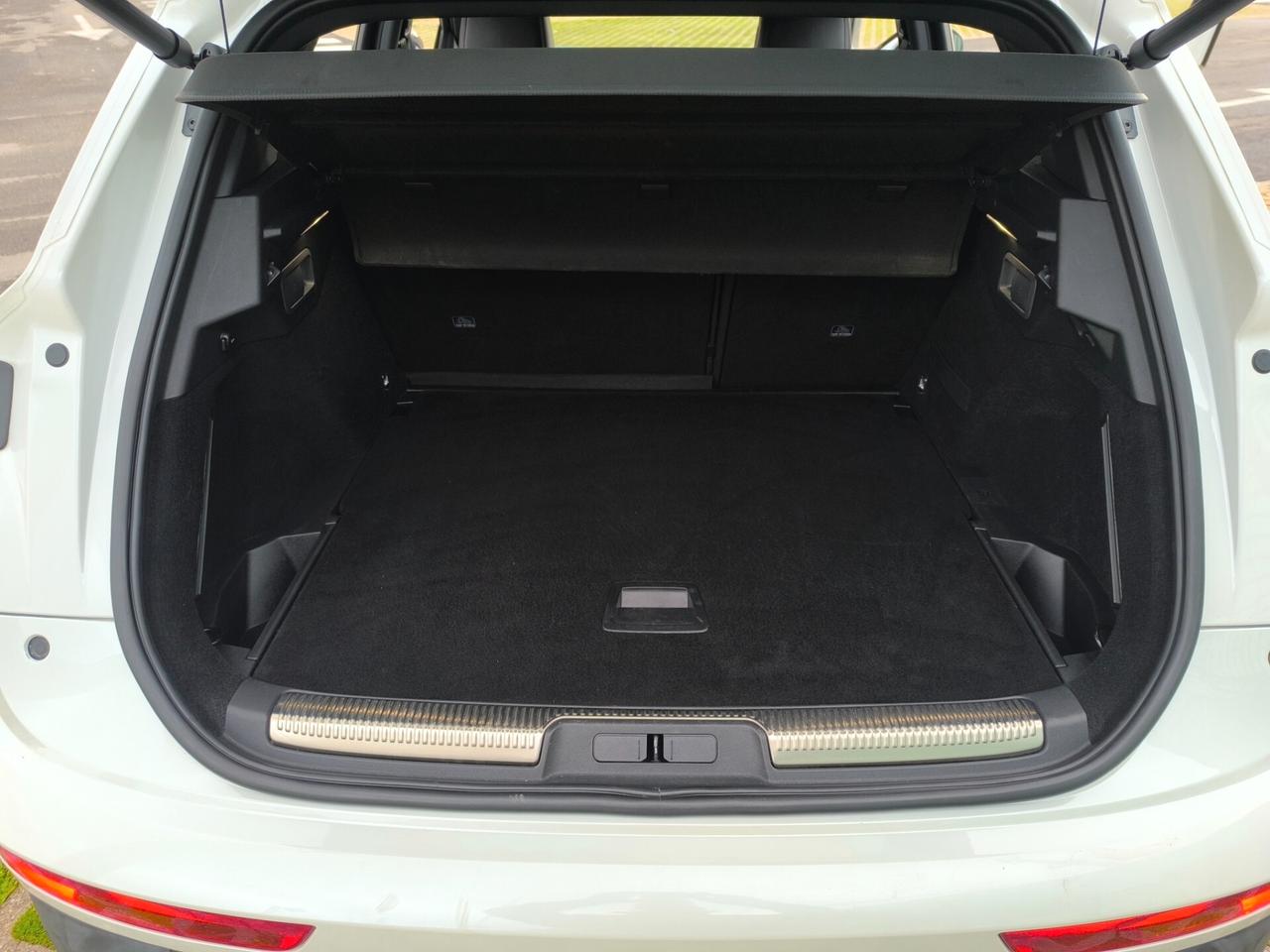 DS 7 PERFORMANCE LINE++1.5 HDI FULL LED/NAV/ TETTO