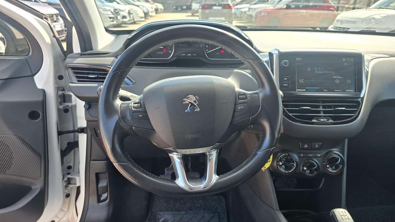 Peugeot 208 BlueHDi 75 5 porte allure
