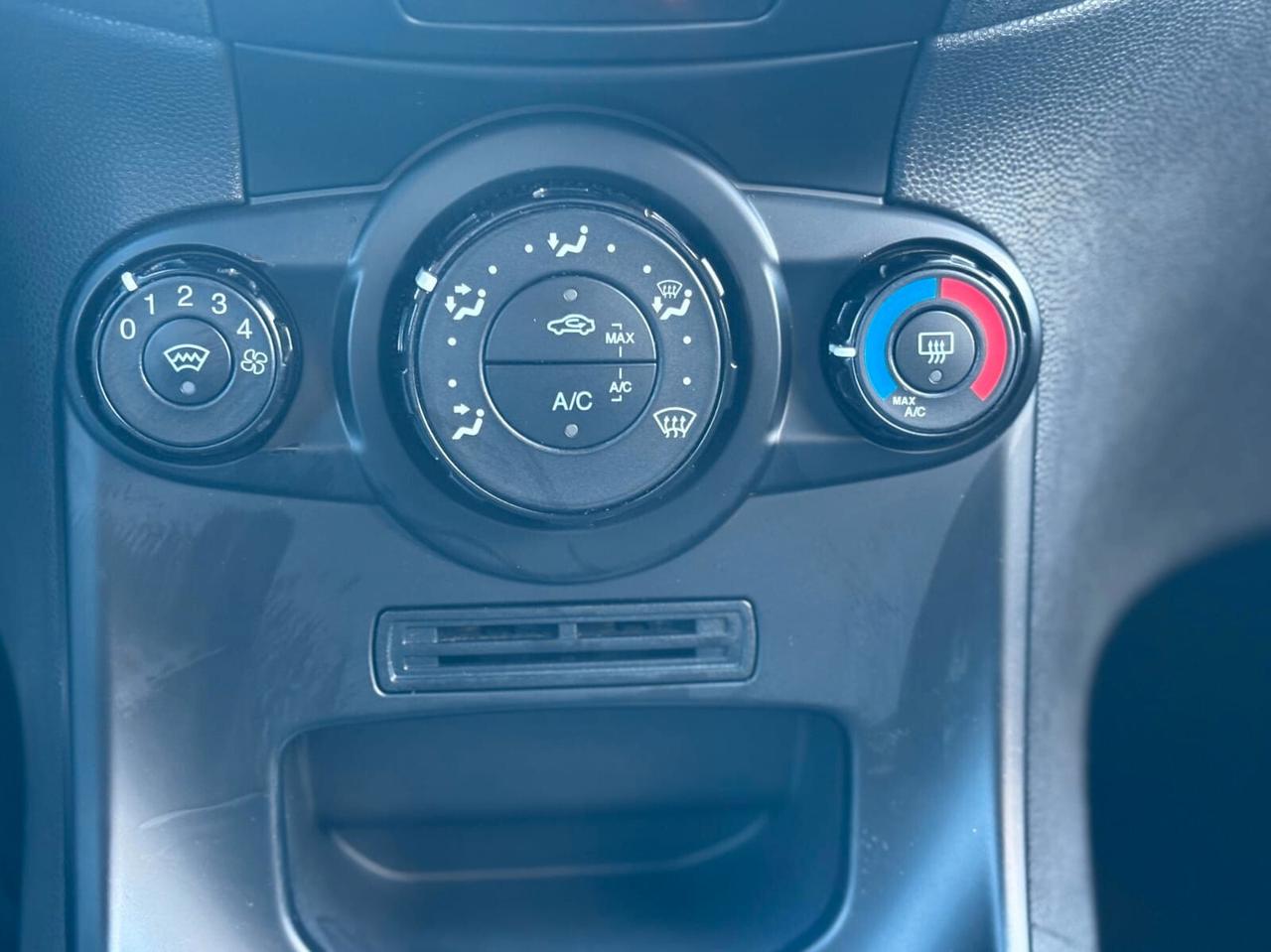 Ford Fiesta 1.5 TDCi 95CV 5 porte ST-Line