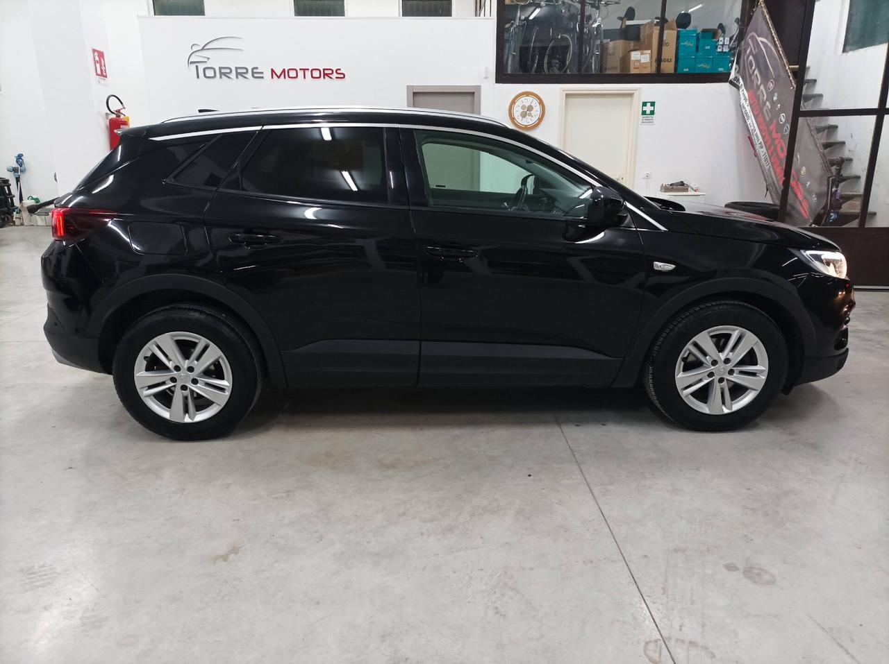 Opel Grandland X 1.6 diesel Ecotec Start&Stop aut. Business 05/2018