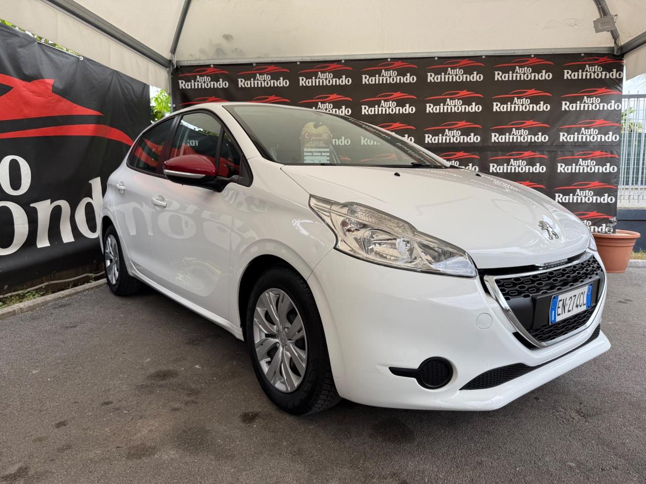 Peugeot 208 1.4 HDi 68 CV 5 porte