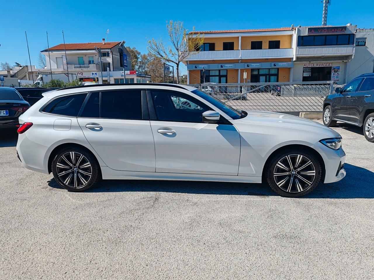 Bmw 318d Touring Business Advantage Aut.
