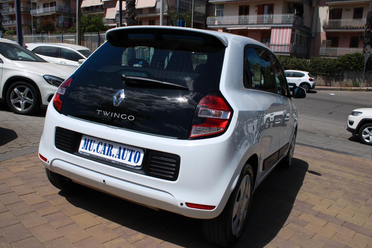 Renault Twingo SCe Lovely