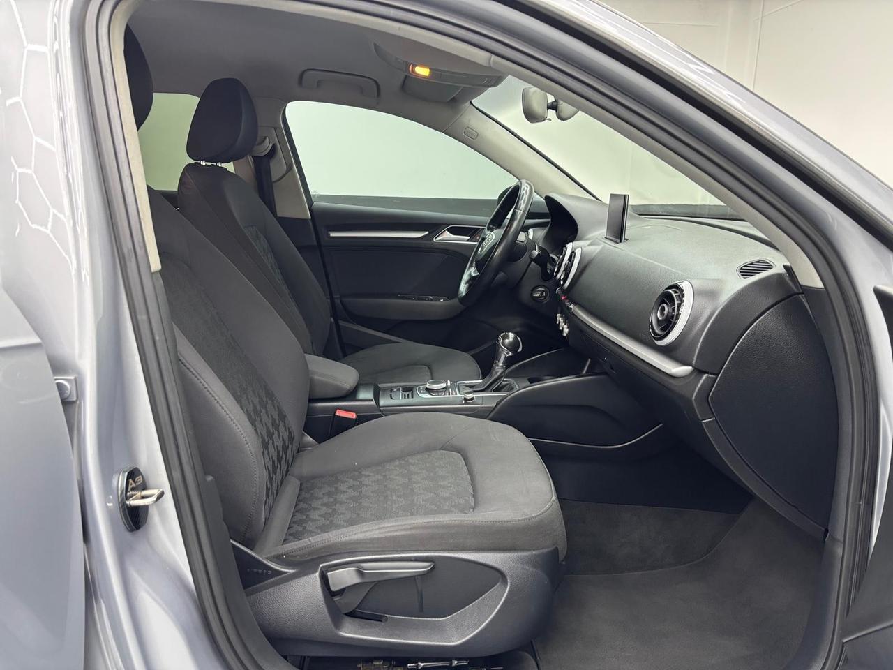 Audi A3 SPB 1.6 TDI clean diesel S tronic Ambition