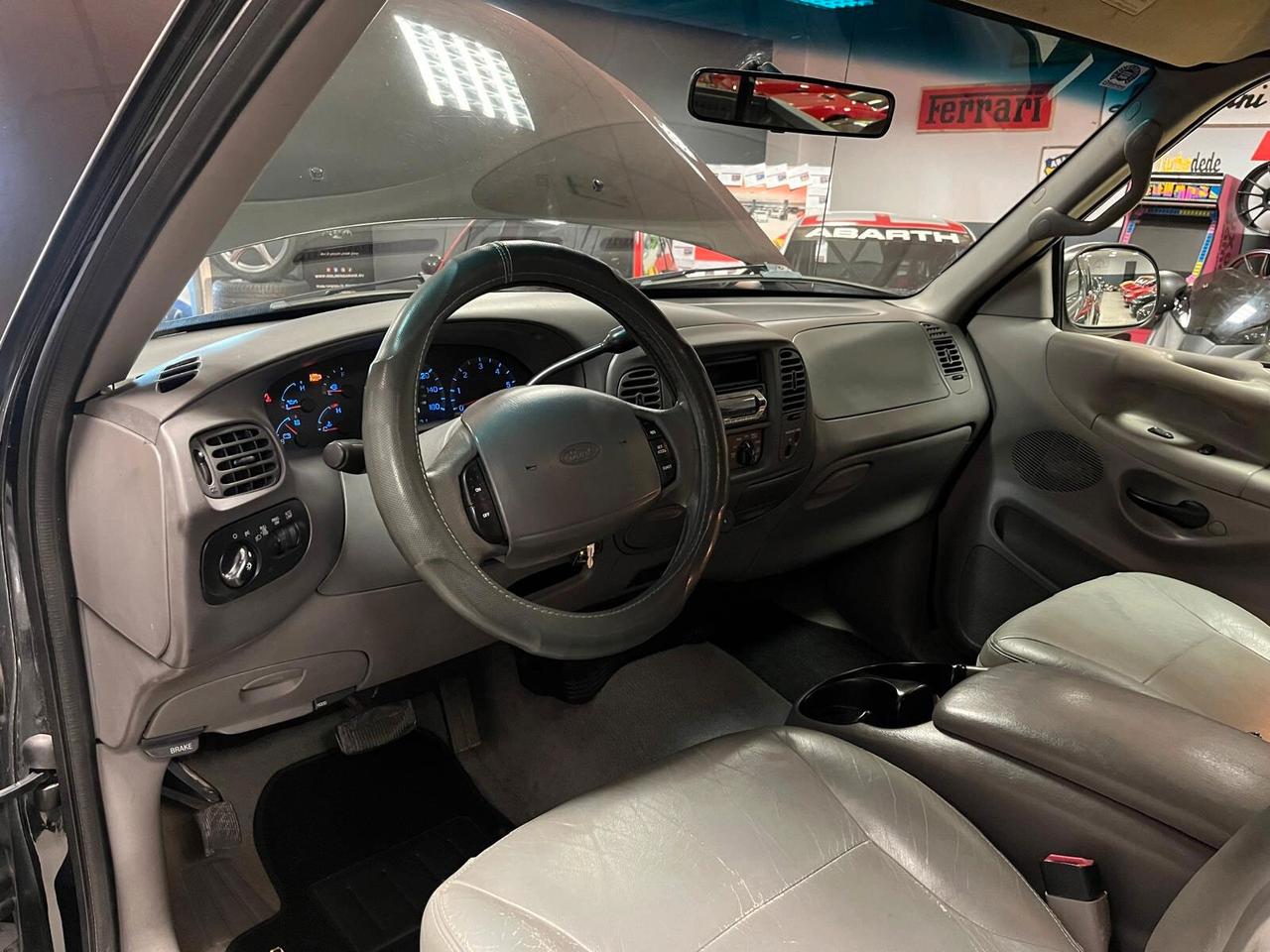 Ford F 150 Club Cab