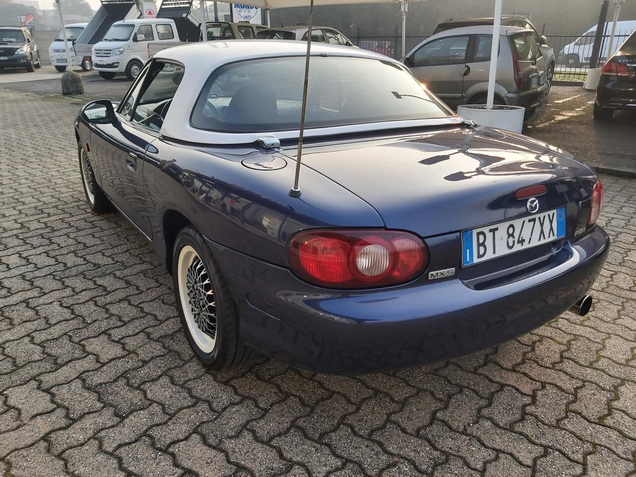 Mazda MX-5 1.6i 16V cat Mid