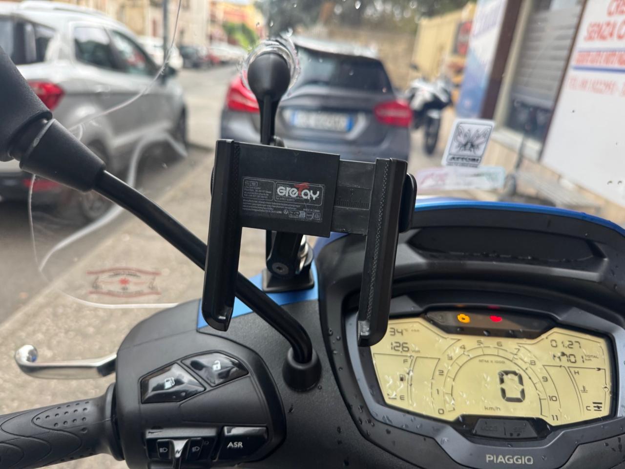 Piaggio Beverly 400 Sport