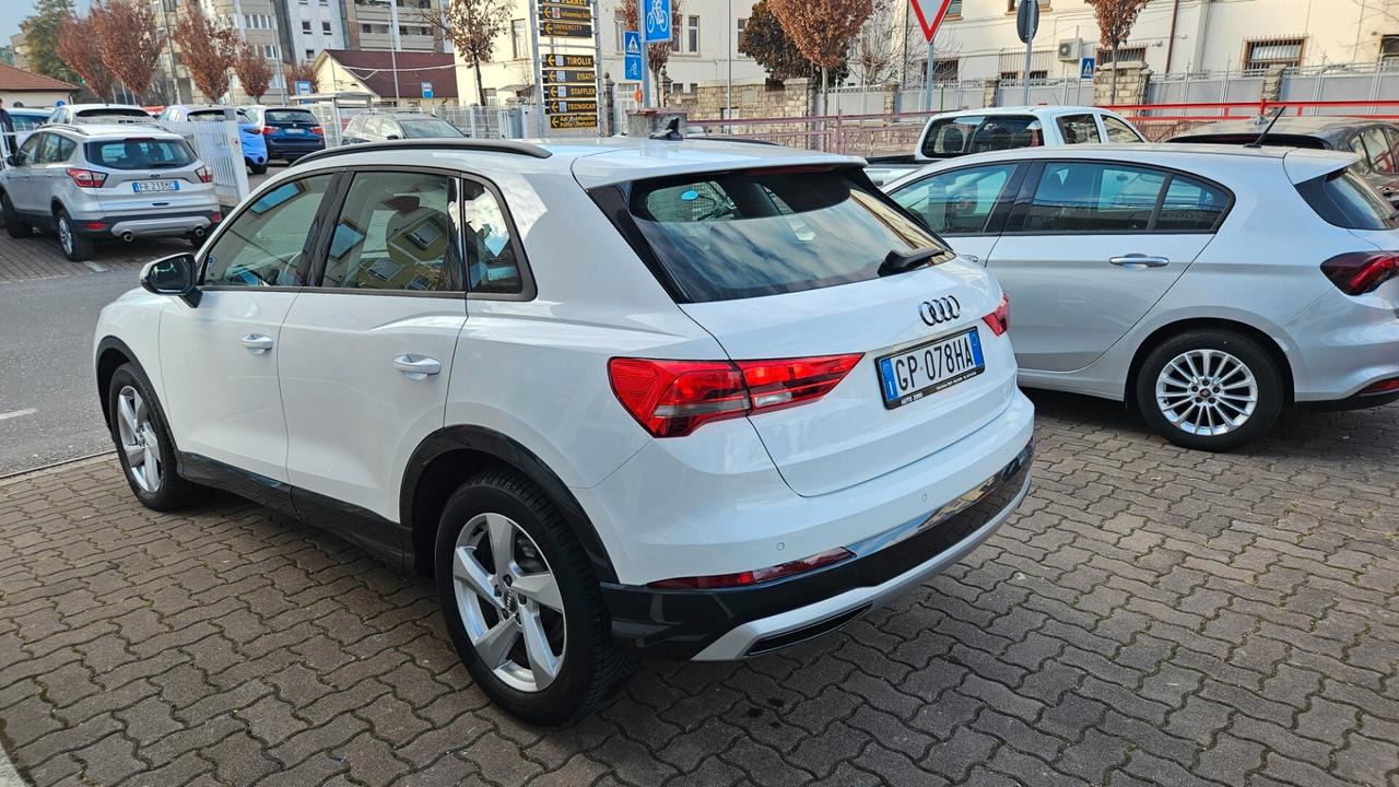 Audi Q3 35 1.5 tfsi mhev ADVANCED s-tronic SED-RISC-COCKPI