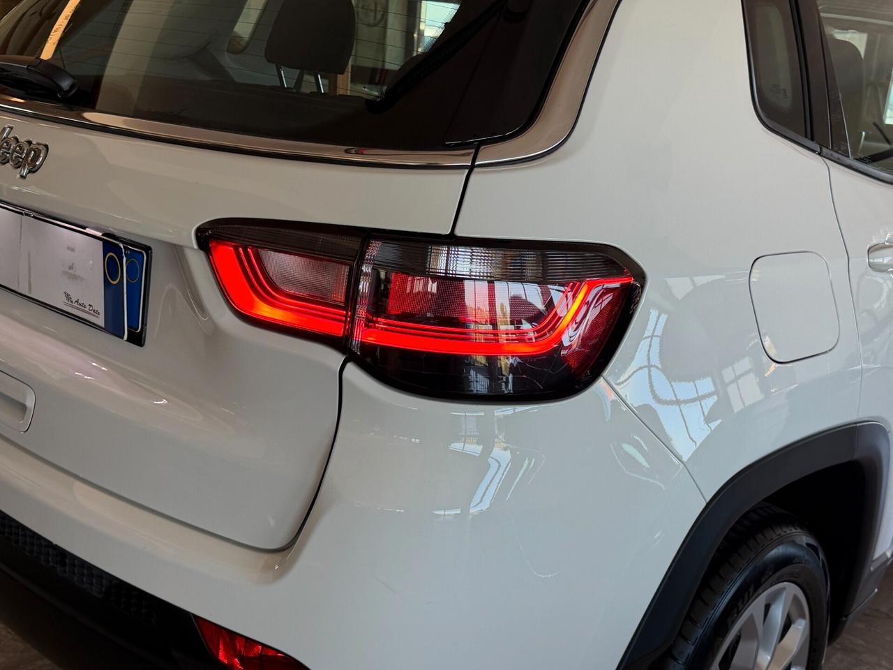 Jeep Compass 2WD 1.6 M.JET 130 cv. BUSINESS (UNav)