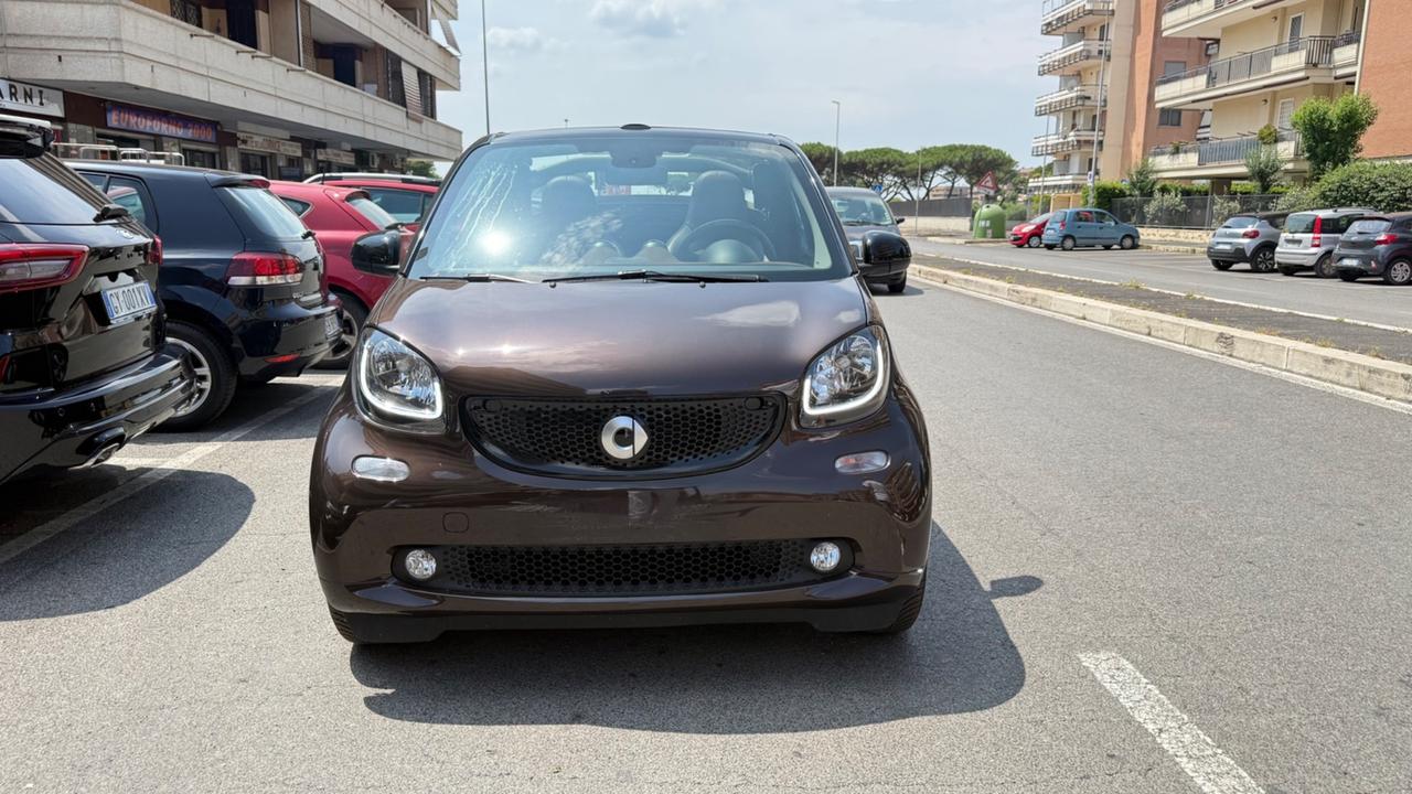 Smart ForTwo 90 0.9 T twinamic cabrio Perfect LED PELLE KAMERA PDC BLUETOOTH