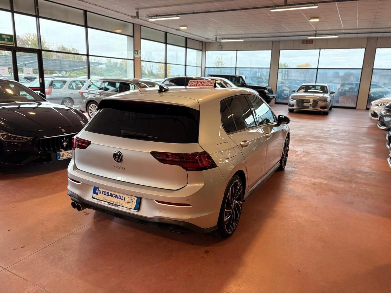 Volkswagen Golf GTD 2.0 TDI 200 CV DSG 43000 KM