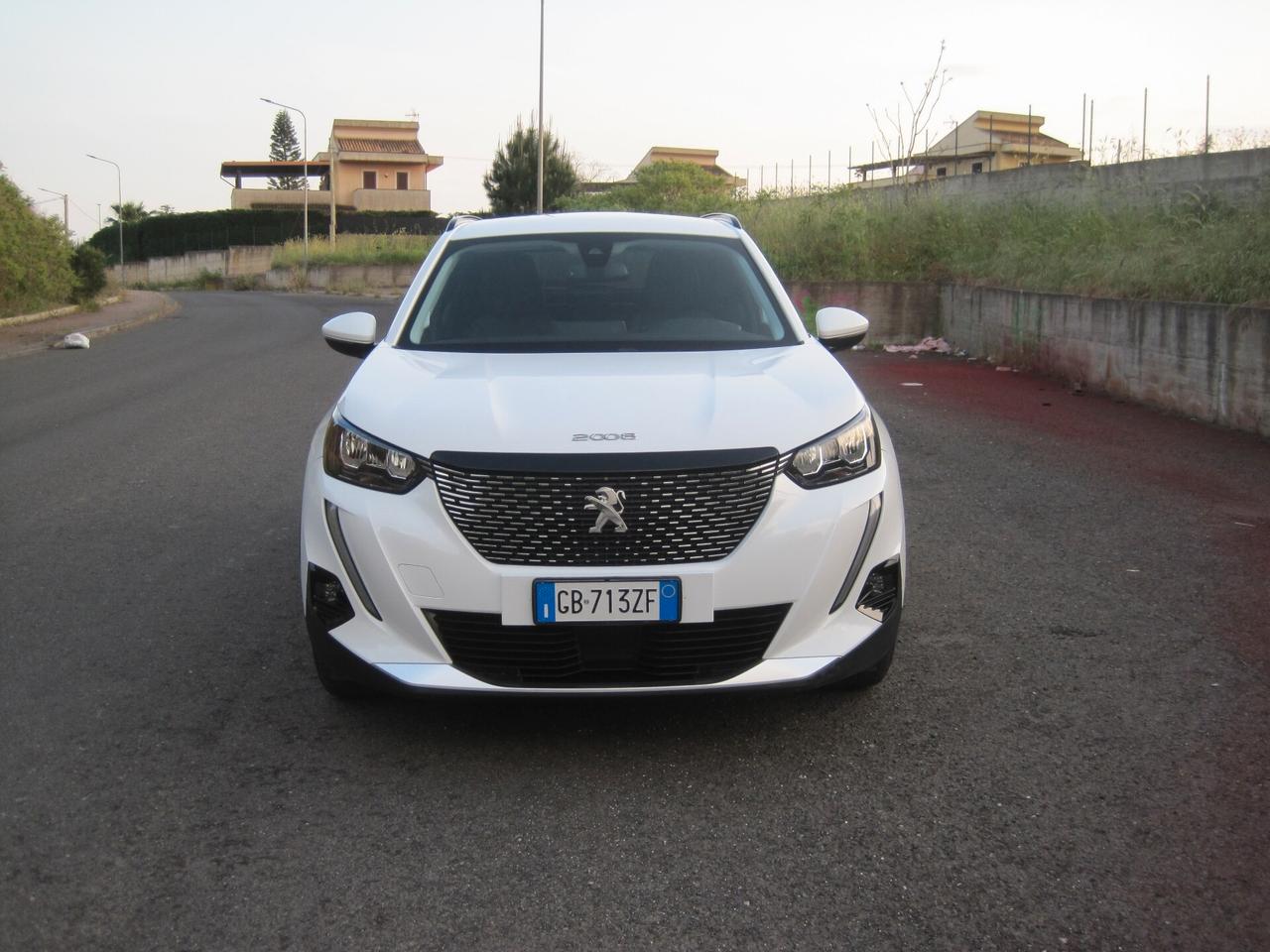 Peugeot 2008 PureTech 130 S&S Allure Pack