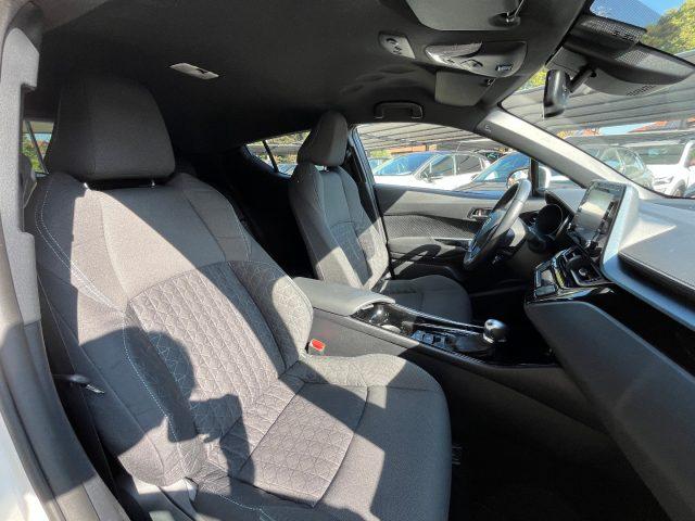 TOYOTA C-HR 1.8 Hybrid E-CVT Trend #Camera #CarPlay