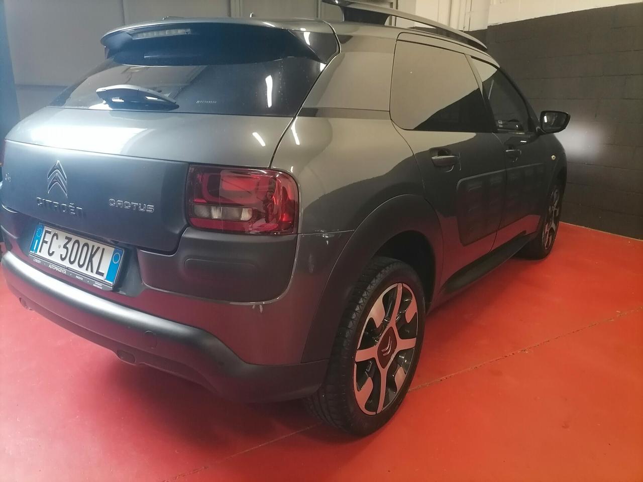 Citroen C4 Cactus PureTech 82 S&S ETG Shine