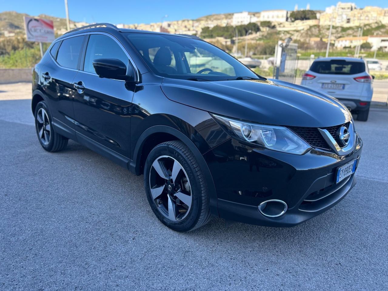 Nissan Qashqai 1.5 dCi 360 N-Tech