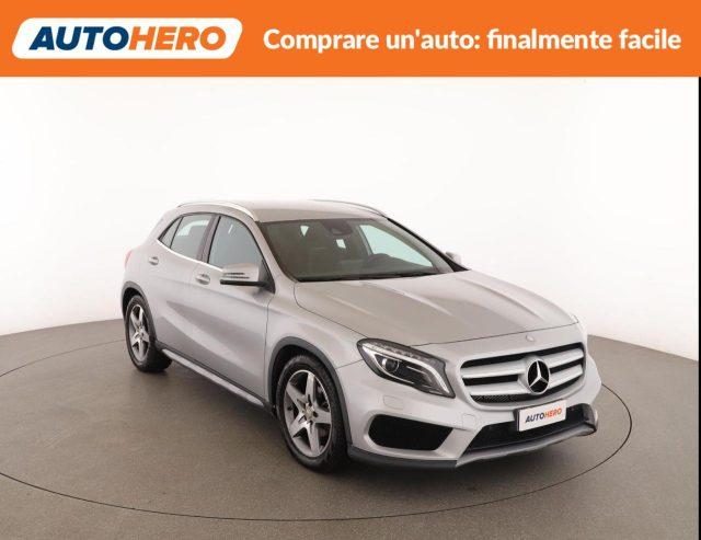 MERCEDES-BENZ GLA 200 d Automatic 4Matic Premium