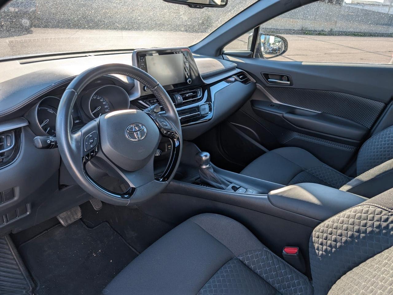 Toyota C-HR 1.8 Hybrid E-CVT Trend