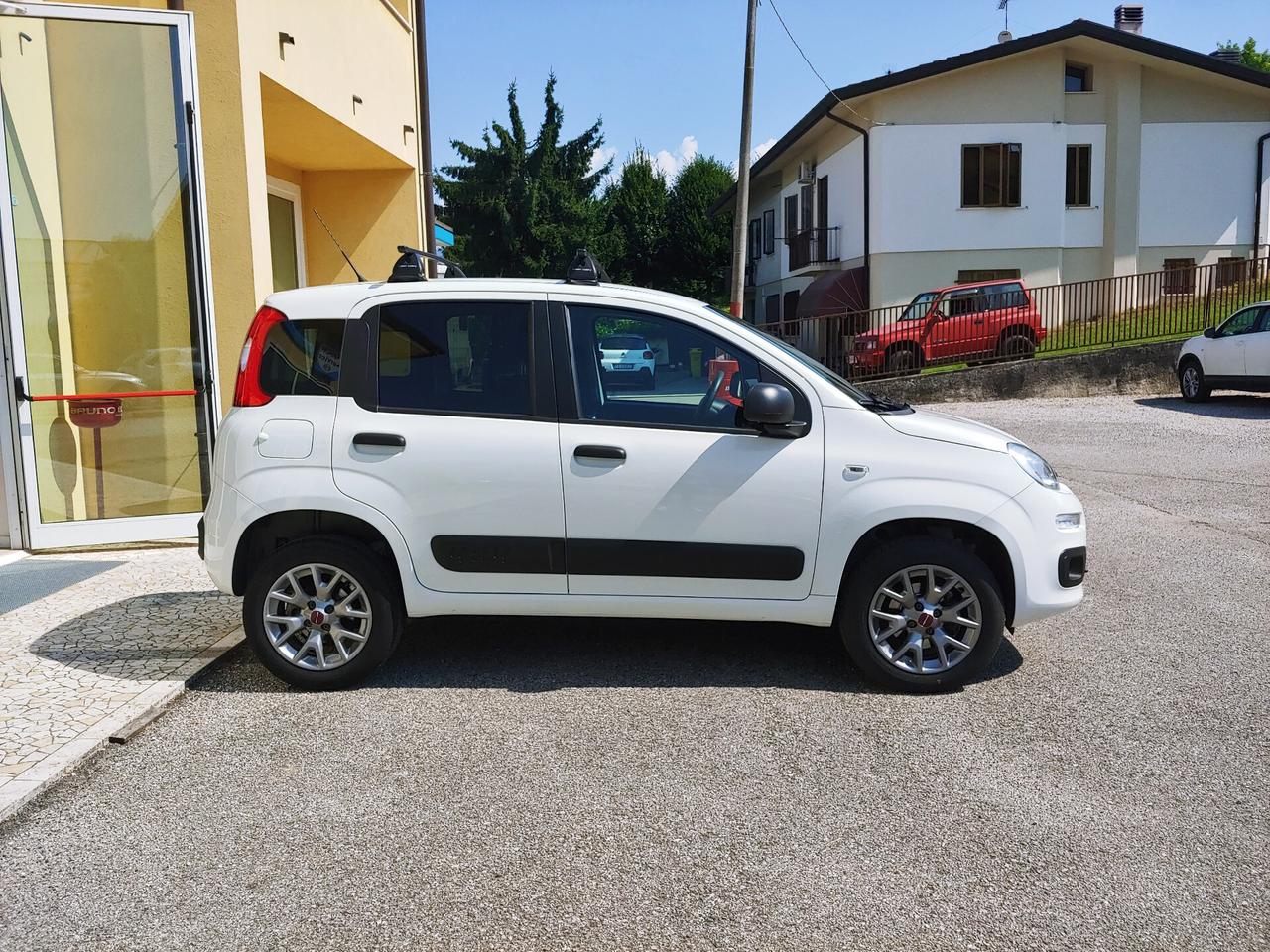 FIAT PANDA- VAN-s&s-turbo-TWINAIR-0.9-4X4- USO STRADALE