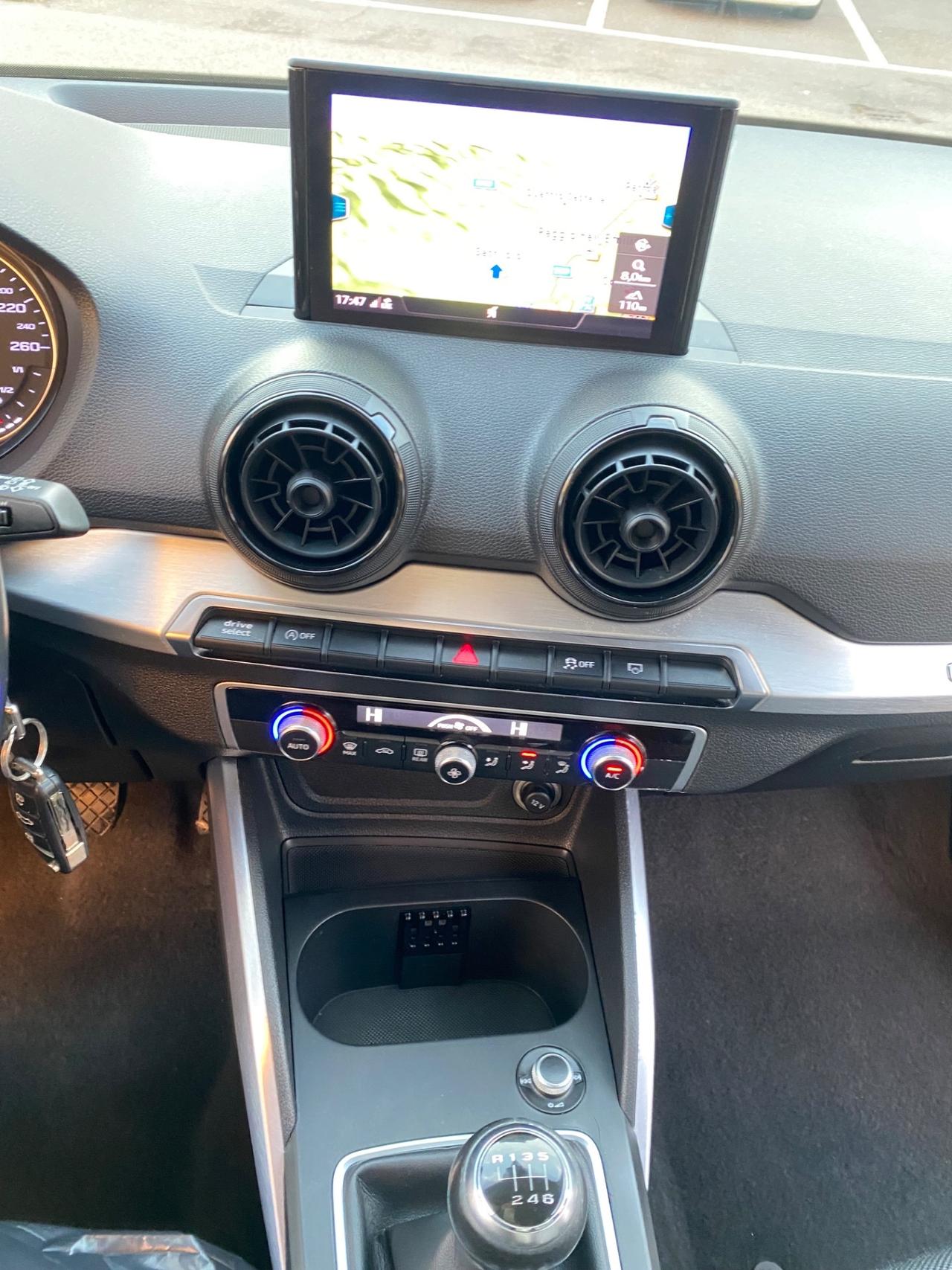 Audi Q2 1.6 TDI Business NEOPATENTATI!!!