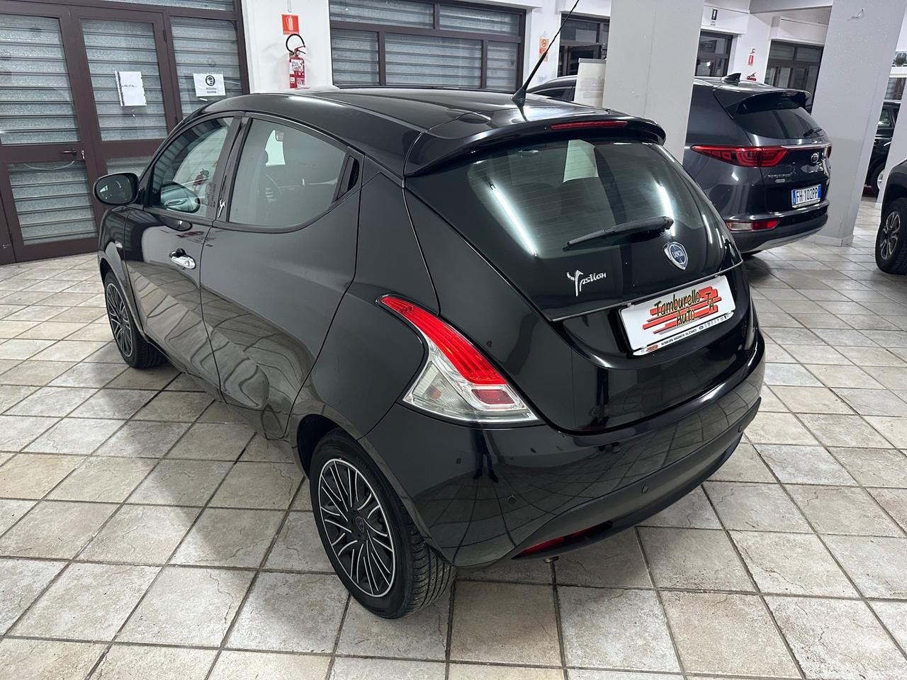 LANCIA Ypsilon 1.2 (69) Platinum 2011