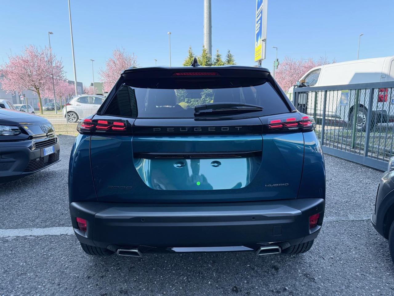 Peugeot 2008 2008 1.2 hybrid GT 145cv e-dcs6