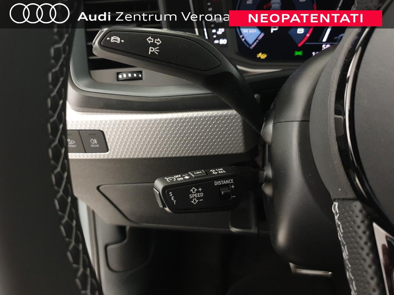 Allstreet 30TFSI 116CV S tronic Identity Contrast