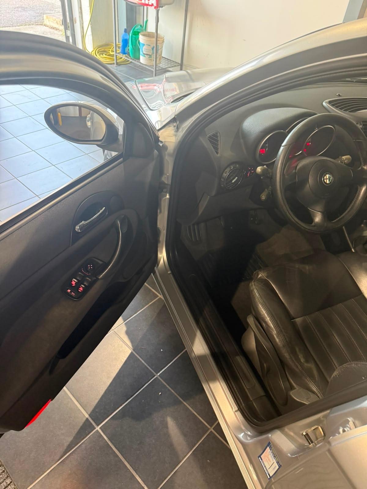Alfa Romeo 147 1.9 JTD (116CV) NEOPATENTATI