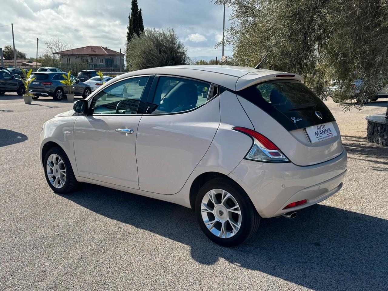 Lancia Ypsilon 1.3 MJT 16V 95 CV 5 porte S&S Gold