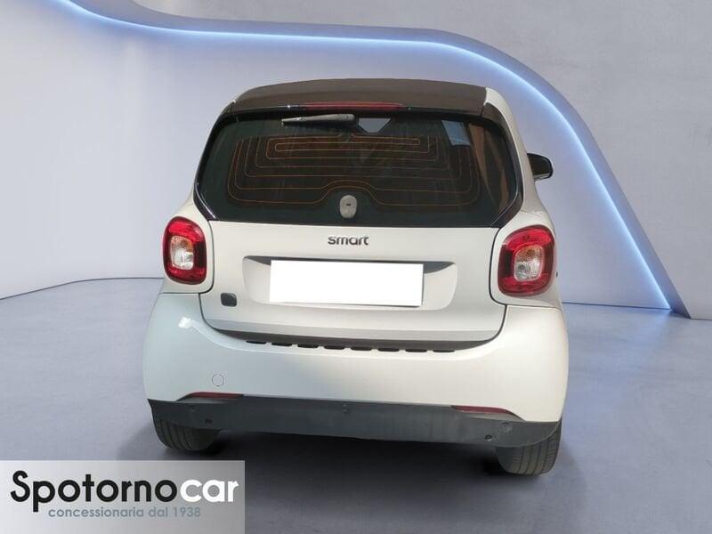 smart fortwo EQ Youngster