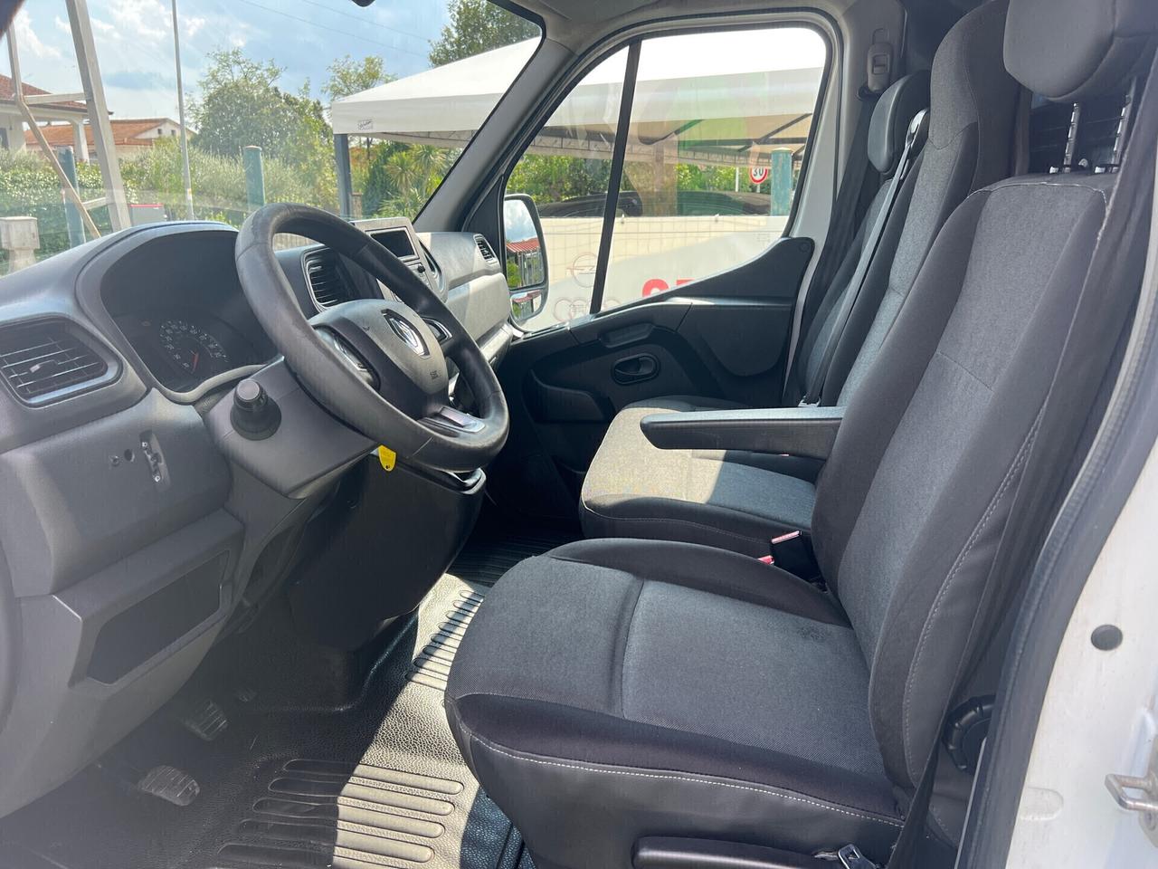 Renault Master T28 2.3dCi 135CV L1-H1-2021"UNIPRO"