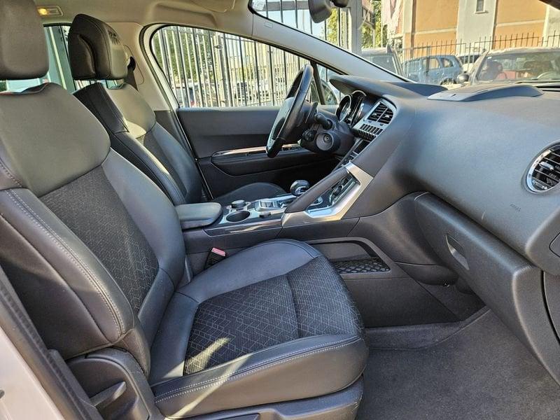 Peugeot 3008 HYbrid4 2.0 HDi GANCIO TRAINO