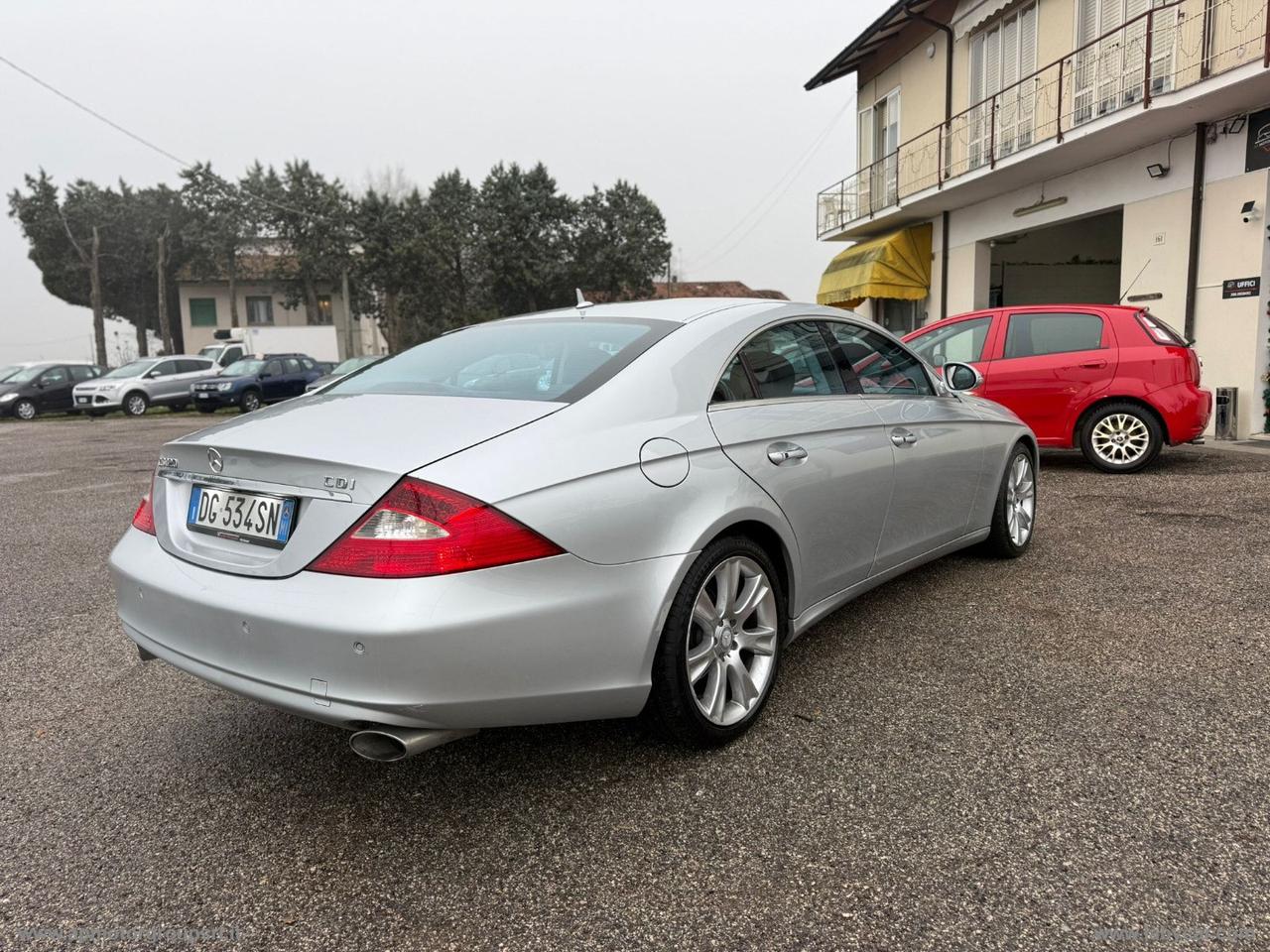MERCEDES-BENZ CLS 320 CDI Sport