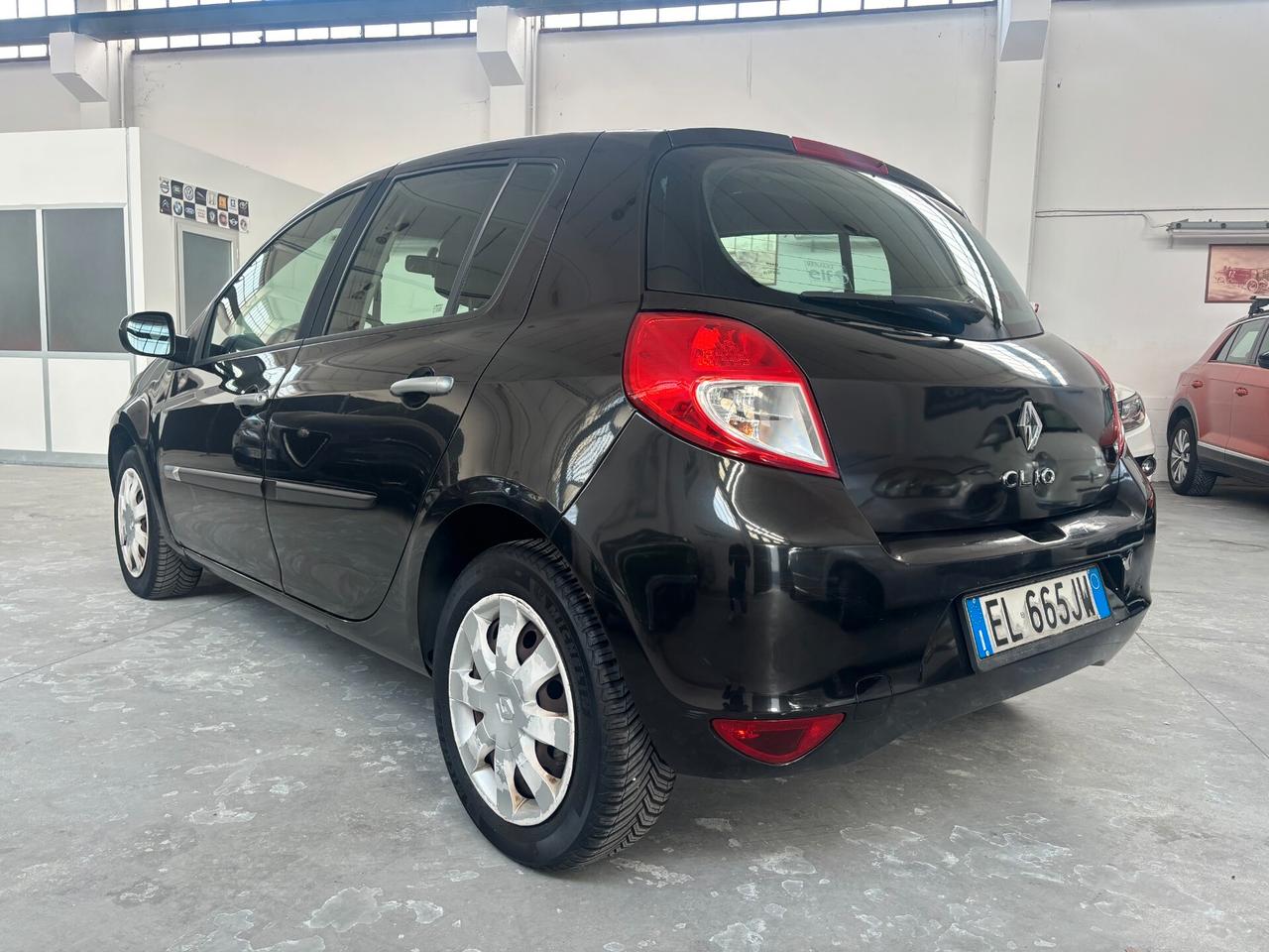 Renault Clio 1.2 16V 5 porte Dynamique